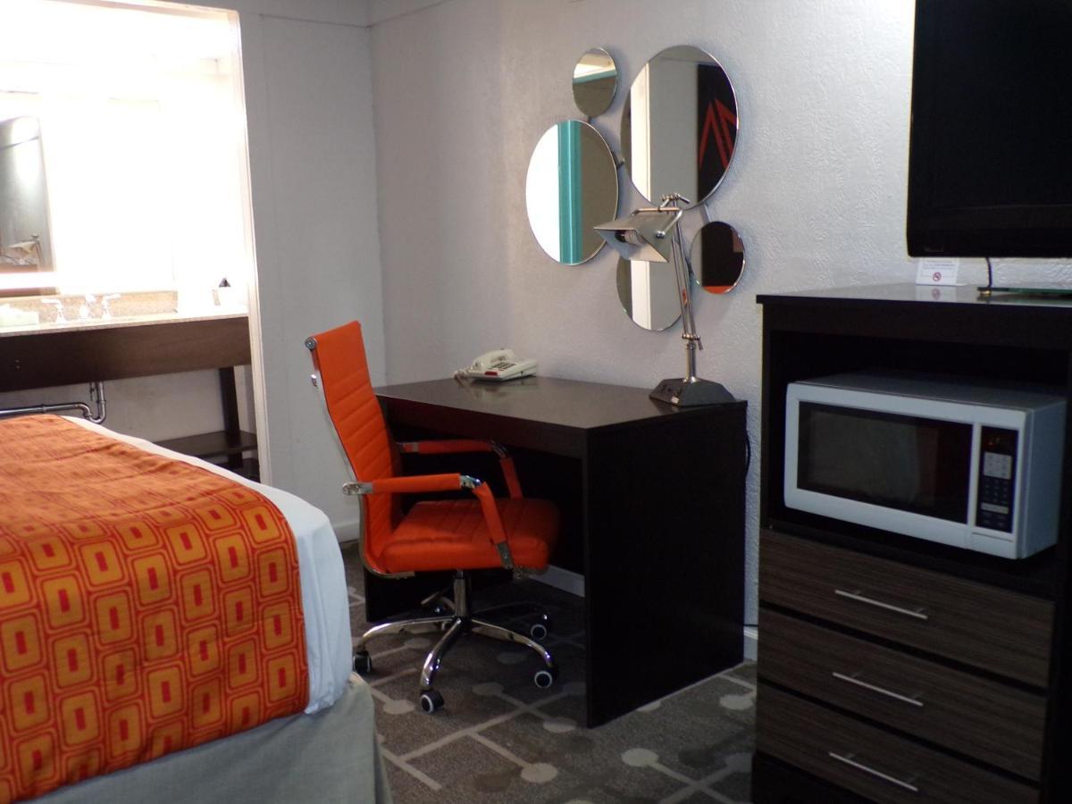 Dover Inn And Suites 外观 照片