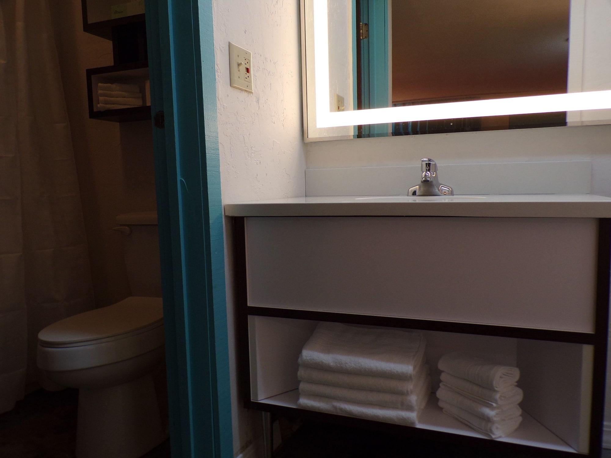 Dover Inn And Suites 外观 照片